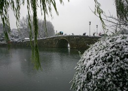 西湖雪景桌面壁纸