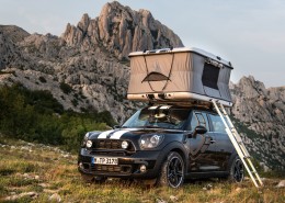 2013款Mini Countryman ALL4旅行车桌面壁纸
