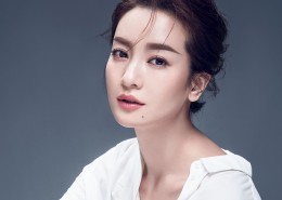 美女明星李晟桌面壁纸