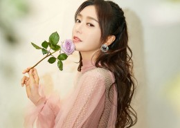 仙气十足的美女明星秦岚桌面壁纸