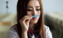唯美美女毕业纪念册写真桌面壁纸