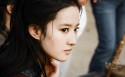 《白幽灵传奇之绝命逃亡》电影桌面壁纸