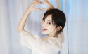 美女古力娜扎甜美桌面壁纸