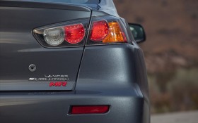 Mitsubishi Lancer Evolution MR Touring三菱EVO桌面壁纸