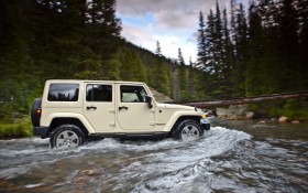 Jeep Wrangler吉普牧马人 2011桌面壁纸