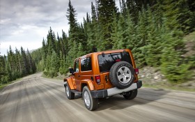 Jeep Wrangler吉普牧马人 2011桌面壁纸