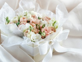 爱的鲜花桌面壁纸
