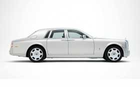 劳斯莱斯幻影轿车桌面壁纸（ROYCE-ROLLS Phantom）