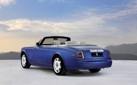 劳斯莱斯幻影轿车桌面壁纸（ROYCE-ROLLS Phantom）