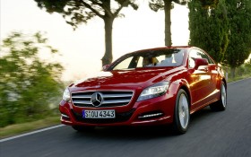 Mercedes Benz奔驰CLS550桌面壁纸