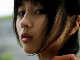 堀北真希精美桌面壁纸