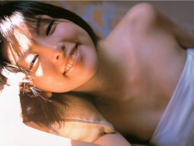 田中丽奈桌面壁纸