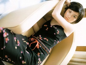 田中丽奈桌面壁纸