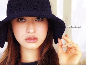 山田优写真桌面壁纸