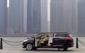 Buick Business轿车桌面壁纸