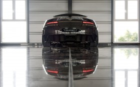 09款Mansory Cyrus跑车桌面壁纸