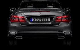 2011款奔驰E-Class Cabriolet跑车桌面壁纸