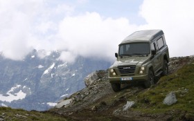 2009款Iveco Campagnola吉普桌面壁纸