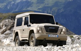 2009款Iveco Campagnola吉普桌面壁纸
