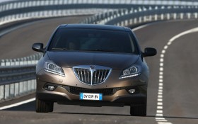 Lancia Delta 1.8 Di Turbo Jet轿车桌面壁纸