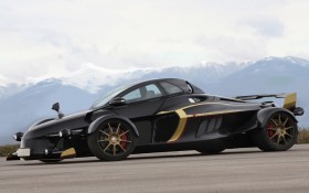 Tramontana R赛车桌面壁纸