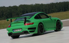 保时捷911 Turbo车系跑车桌面壁纸