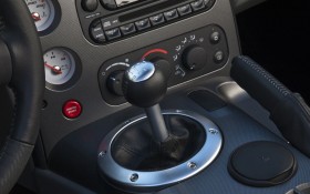 2010款道奇蝰蛇SRT10跑车桌面壁纸