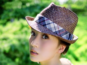 李念桌面壁纸