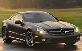2011款奔驰SL550 Night Edition跑车桌面壁纸