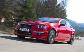 2011款Vauxhall VXR8跑车桌面壁纸