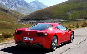 2011款法拉利458 Italia跑车桌面壁纸
