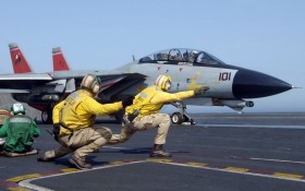 F-14战斗机桌面壁纸