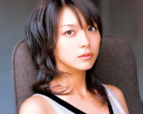 相武纱季桌面壁纸