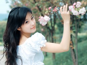 淇淇王秋紫桌面壁纸