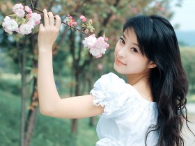 淇淇王秋紫桌面壁纸