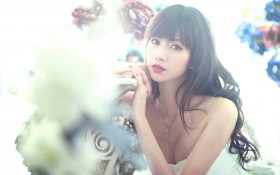 淇淇王秋紫桌面壁纸