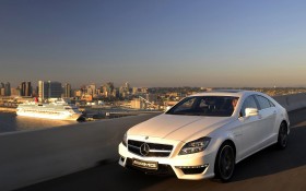 2012款奔驰CLS63 AMG US Version跑车桌面壁纸