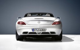 2012款奔驰SLS AMG Roadster跑车桌面壁纸