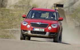 雷诺Dacia Sandero Stepway轿车桌面壁纸