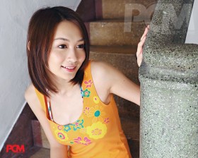 杨梓瑶桌面壁纸