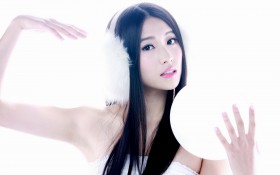 宁丹琳桌面壁纸
