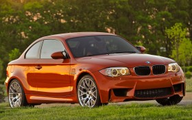 2011款宝马1-Series M Coupe US Version跑车桌面壁纸