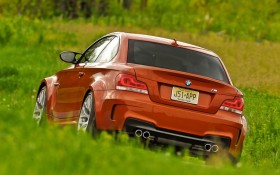 2011款宝马1-Series M Coupe US Version跑车桌面壁纸