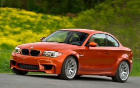 2011款宝马1-Series M Coupe US Version跑车桌面壁纸