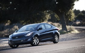 现代伊兰特 Hyundai Elantra 2012汽车桌面壁纸