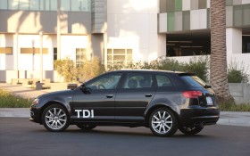 奥迪 Audi A3汽车桌面壁纸