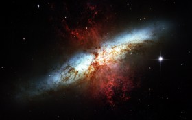 哈勃望远镜拍摄星空宇宙桌面壁纸