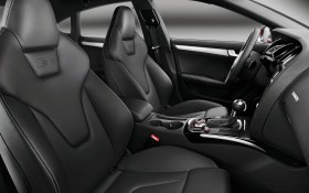 2012款奥迪 S5 Sportback轿车桌面壁纸