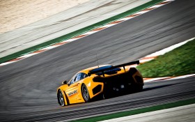 2011款McLaren MP4-12C GT3跑车桌面壁纸