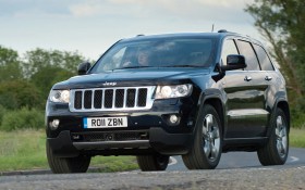 2011款Jeep Grand Cherokee UK Version桌面壁纸